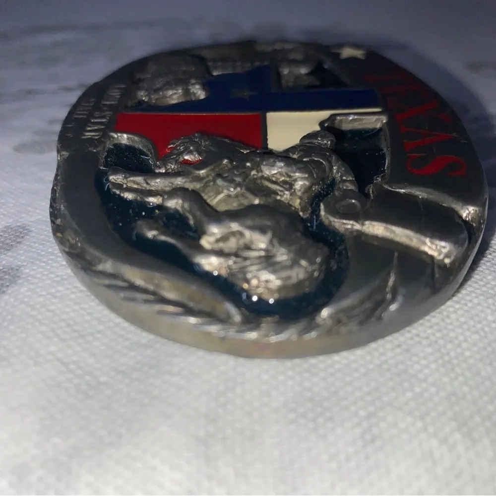 Vintage C&J Texas Lone Star State Belt Buckle 1988 CJ1496 Red White Blue USA‎